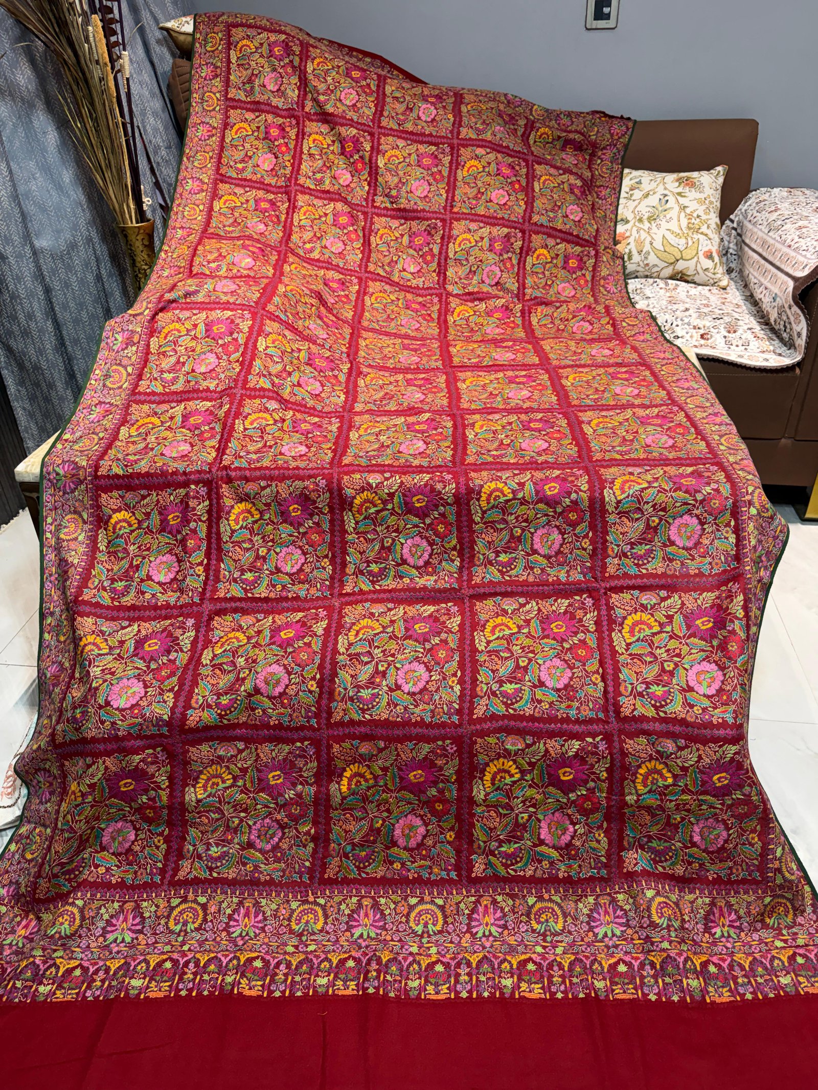 Pashmina needle work jamawar